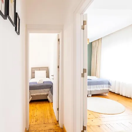Georgeus 3 Bedrooms Apartamento