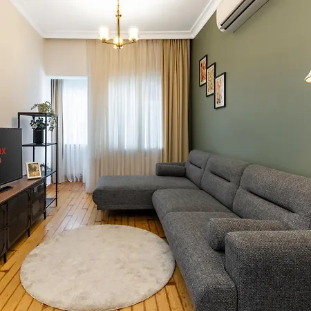 Georgeus 3 Bedrooms Apartment